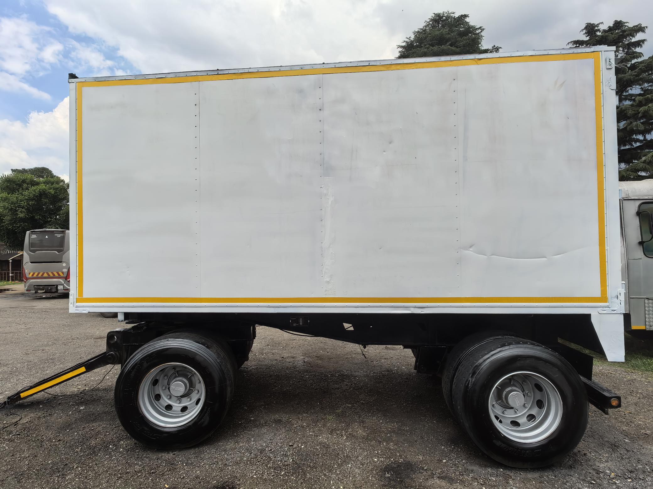 Model 2015 Bus Trailer