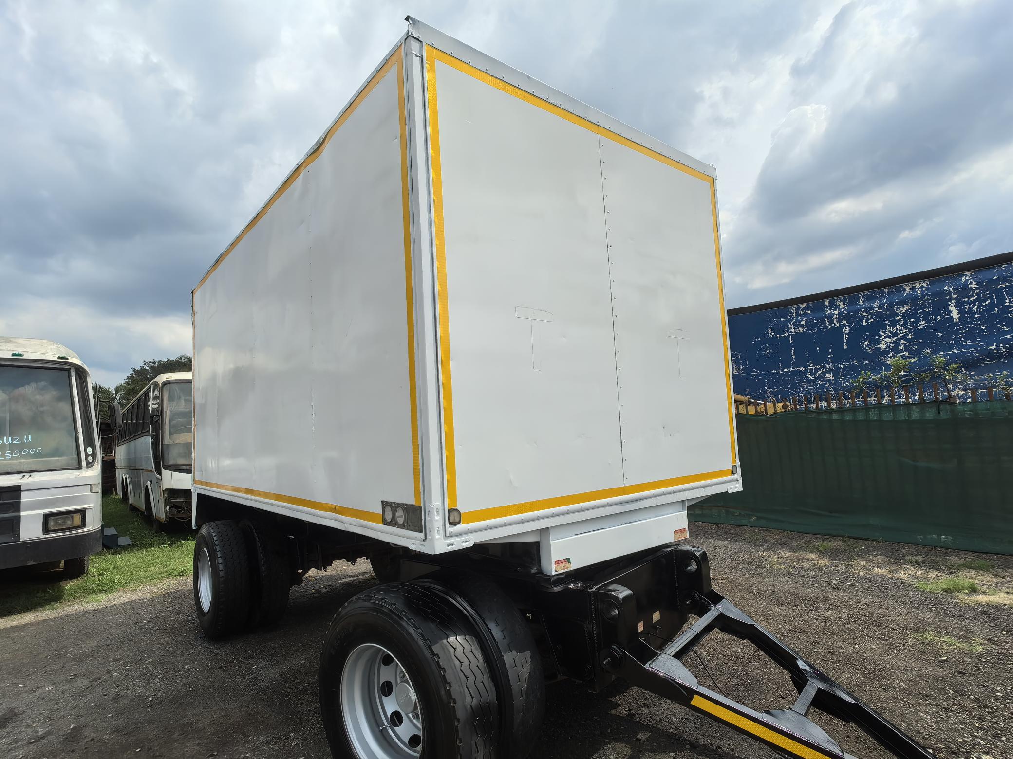 Model 2015 Bus Trailer