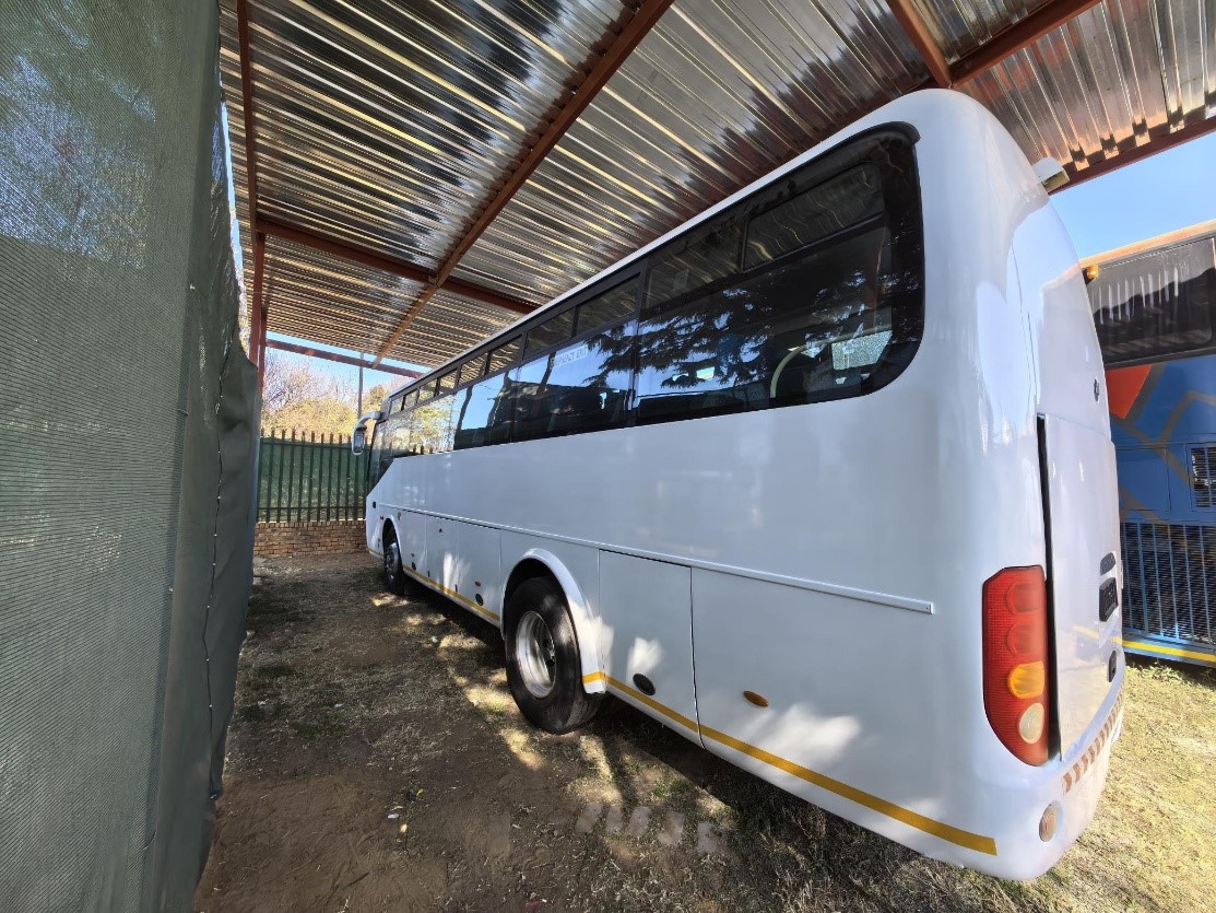 Yutong 36 Seater Bus