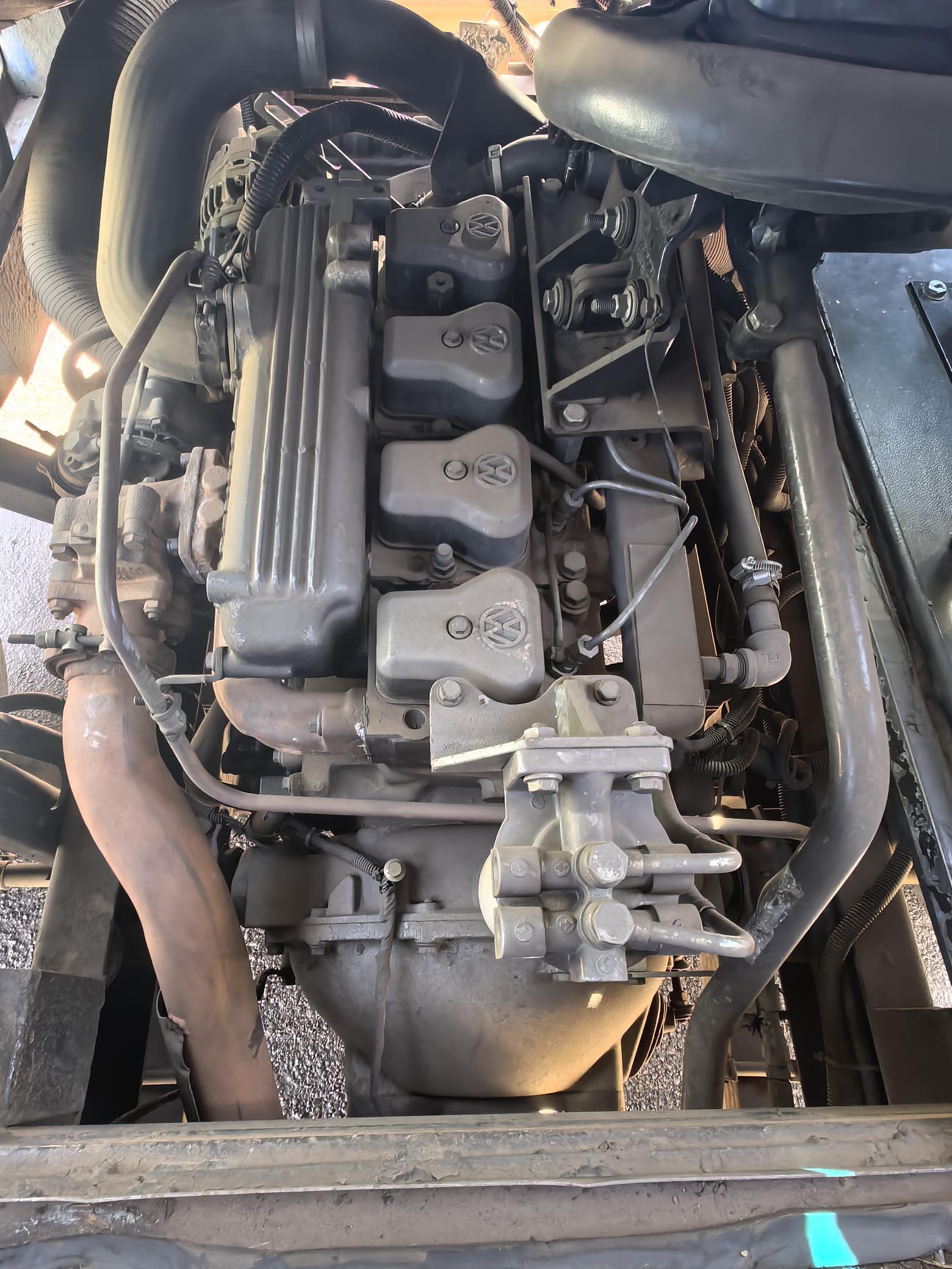 VW 9150 BUS (Turbo Motor)
