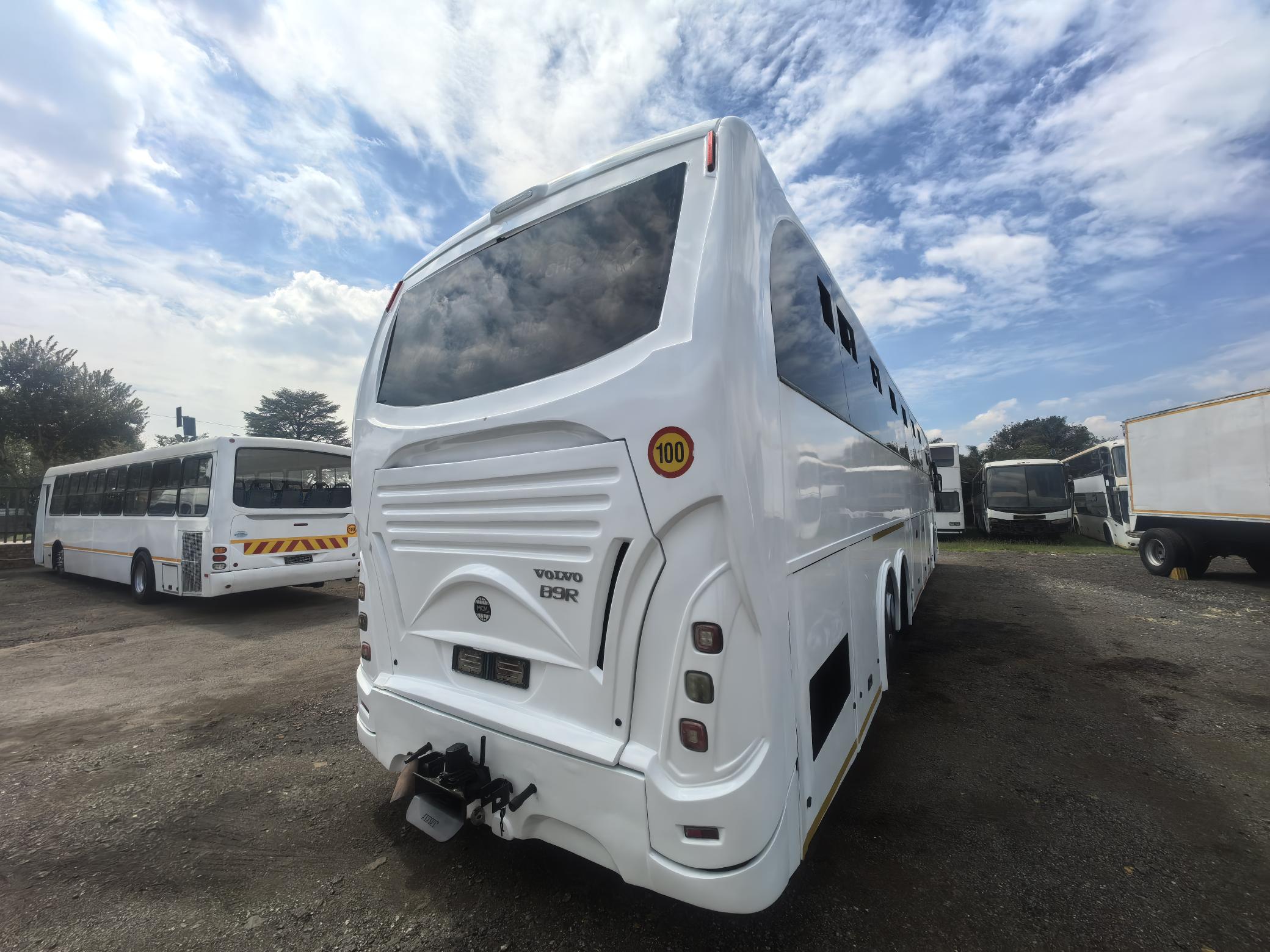 MCV BUS  Volvo B 9 R