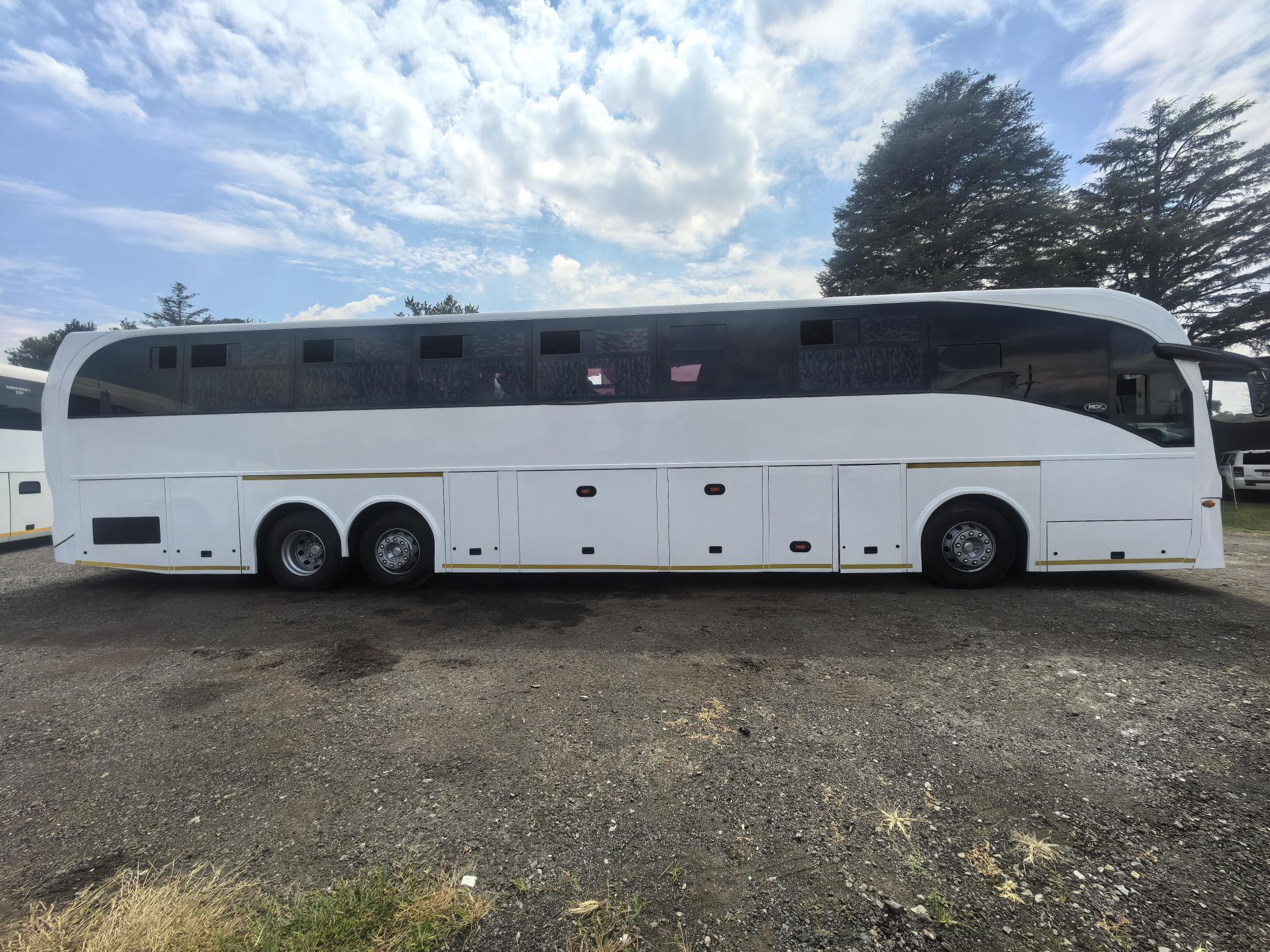 MCV BUS  Volvo B 9 R