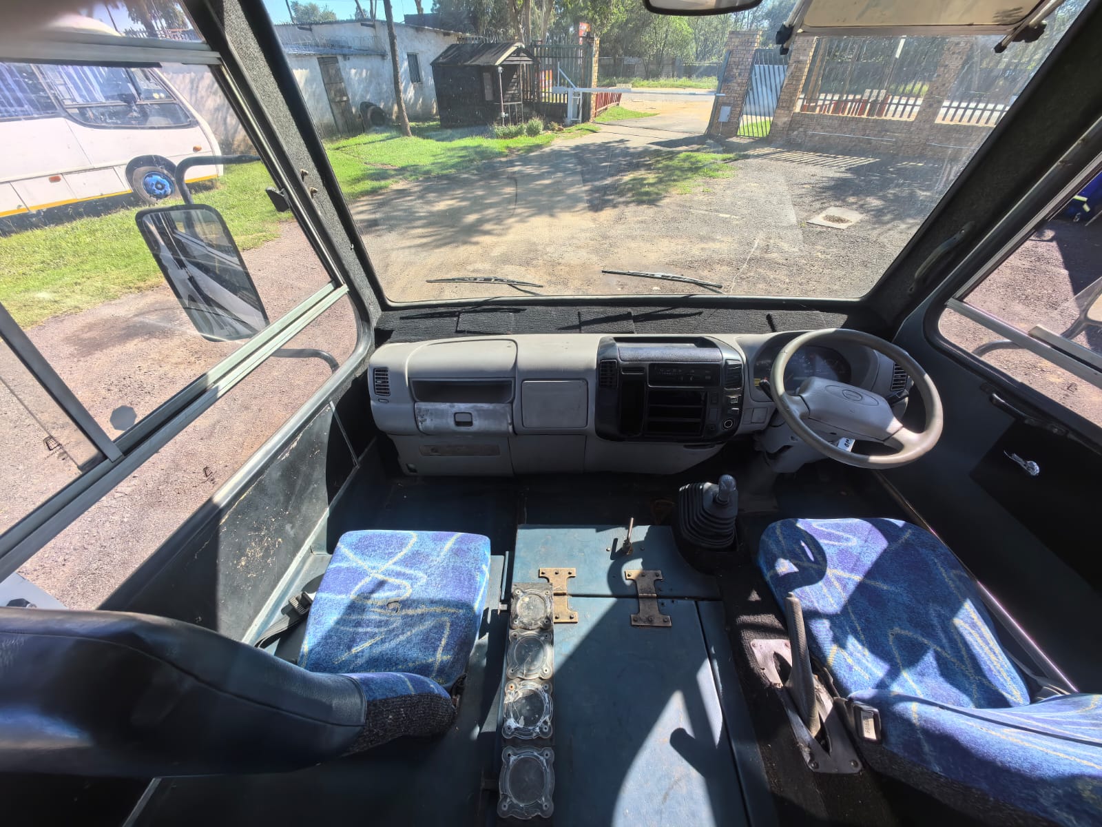 Hino 300 Bus 30 Seater