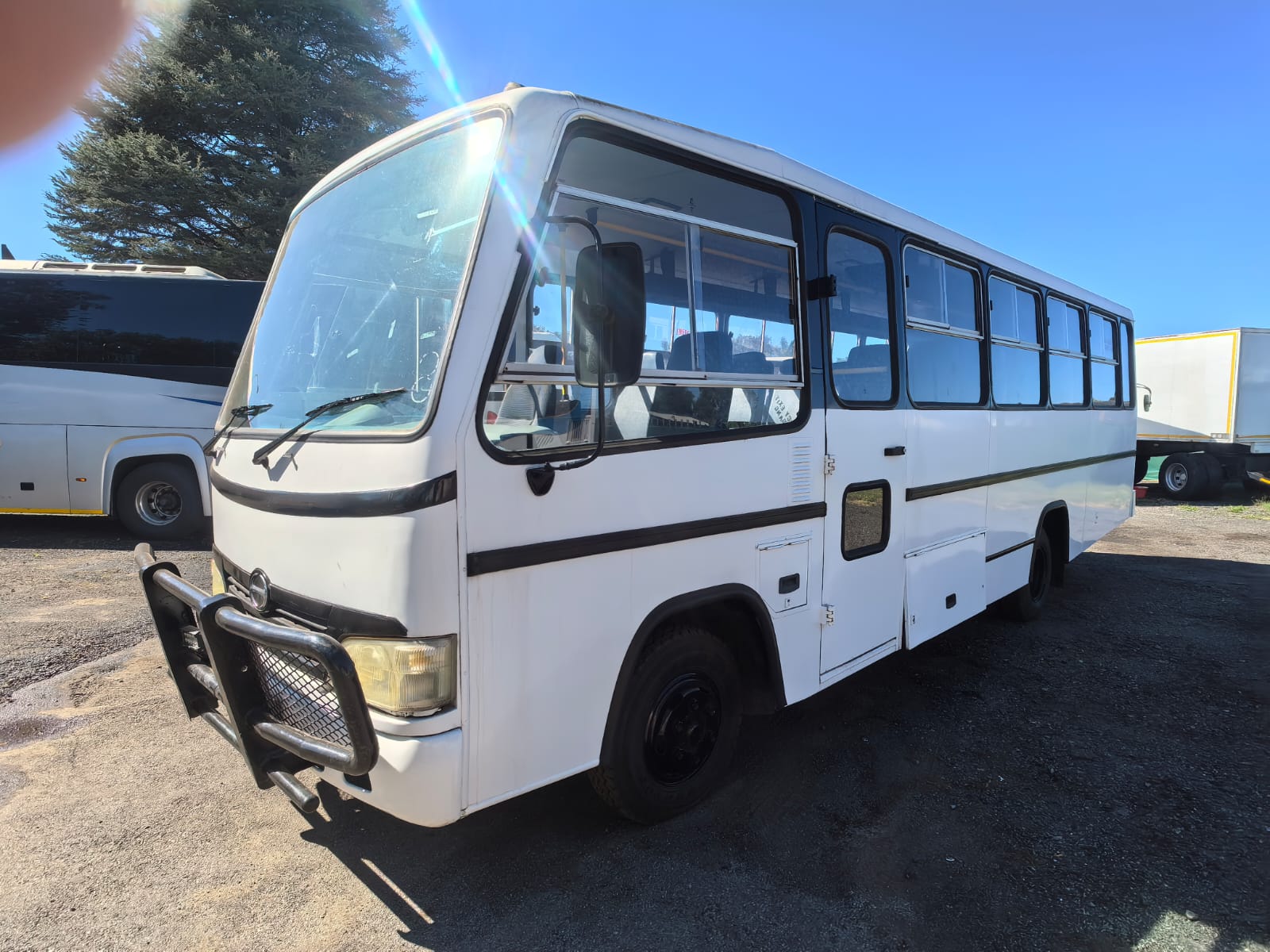 Hino 300 Bus 35 Seater