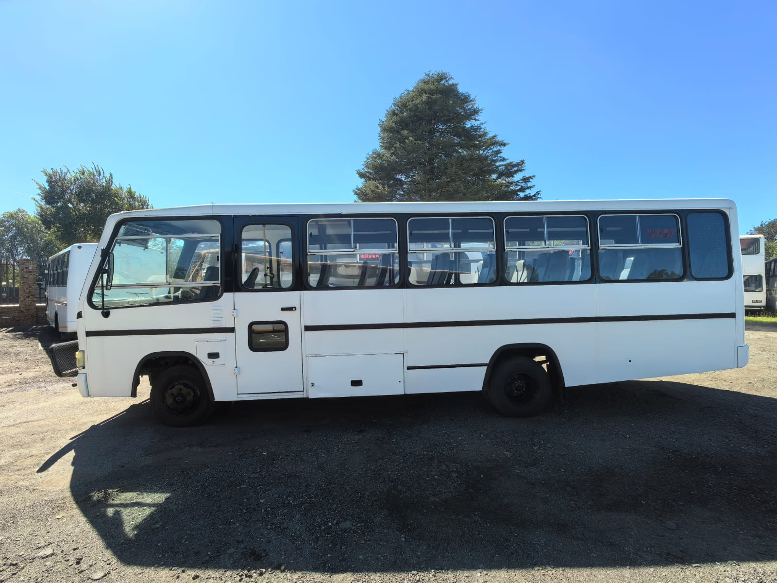 Hino 300 Bus 35 Seater