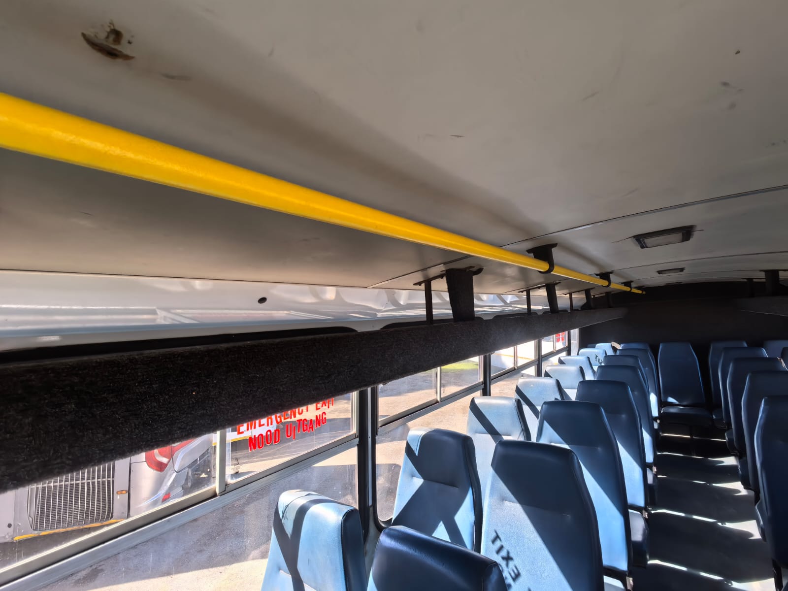 Hino 300 Bus 35 Seater
